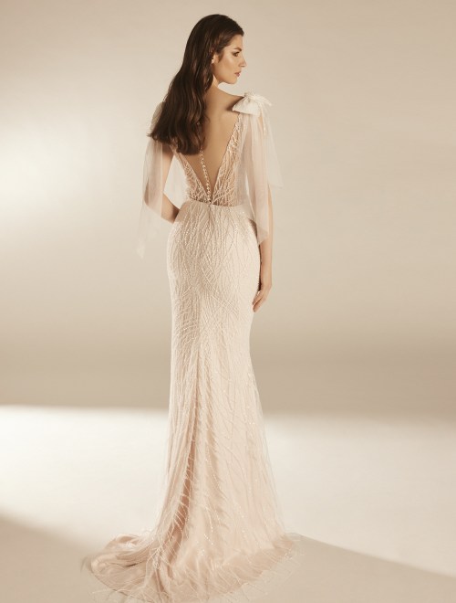 https://elisebride.ro/images/stories/virtuemart/product/HALLIE 4.jpg
